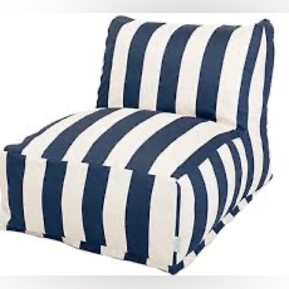 Serena and Lily Oceanpark Pool Lounger in Navy White Stripe *BRAND NEW!* - Picture 4 of 5